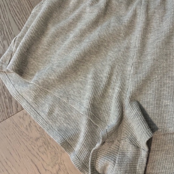 Lovers + Friends Mia Lounge Short - Picture 5 of 8